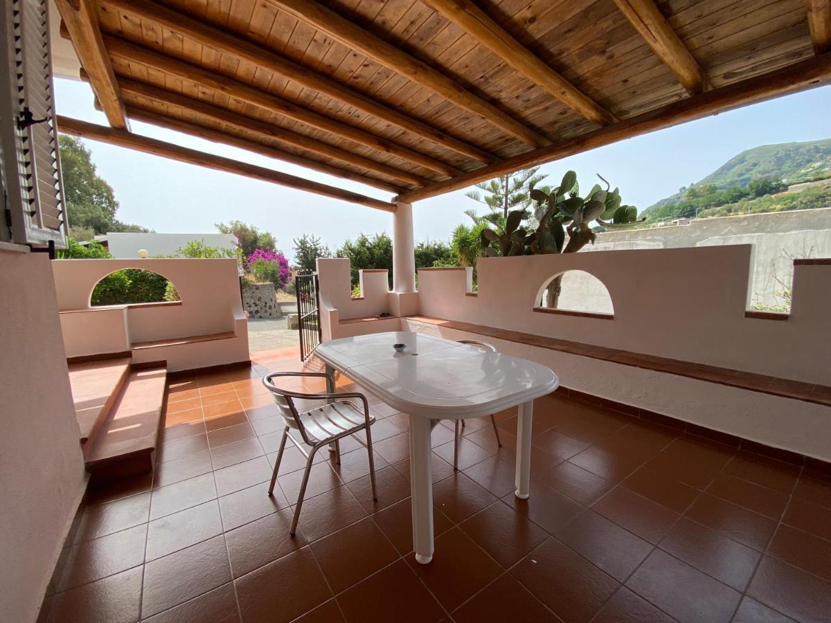 Villa A Lipari Eksteriør bilde