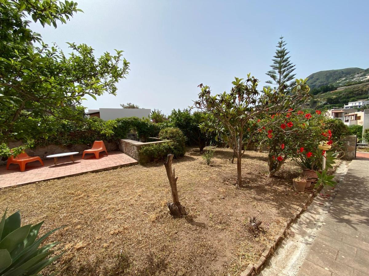 Villa A Lipari Eksteriør bilde