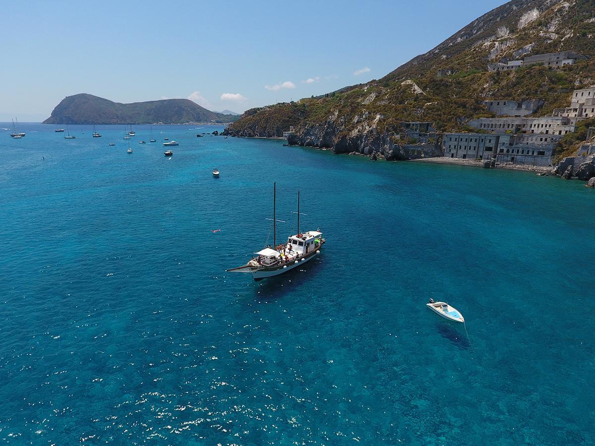 Villa A Lipari Eksteriør bilde