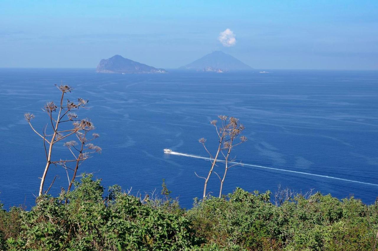 Villa A Lipari Eksteriør bilde